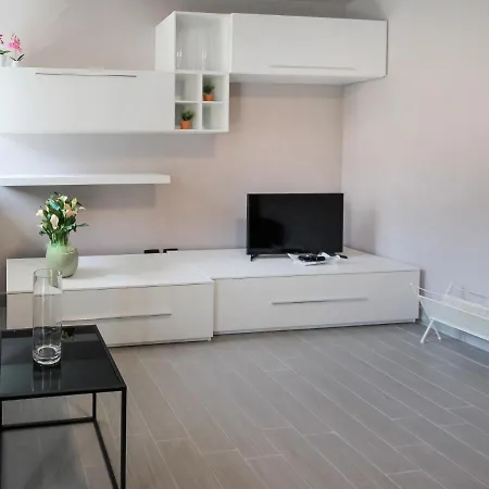 Locazione Turistica Il Sole Di Calde-5 Apartmán Castelveccana